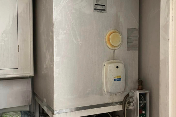 isle-of-man-apartment-sprinkler-activation-d4927f6b29e5-featured