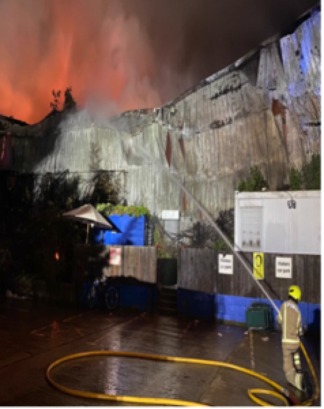 london-recycling-plant-suppression-activation-1d52a6c24ac5-01