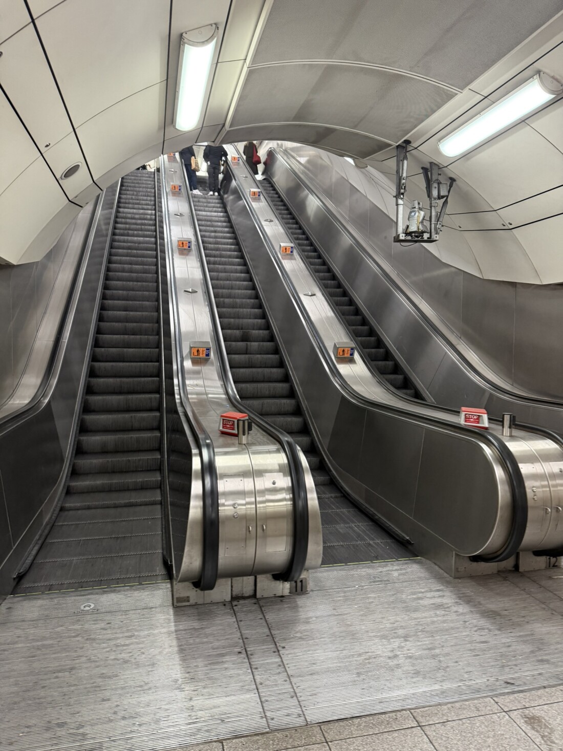 sprinkler-save-london-underground-station-1a1f63a6d2b0-featured